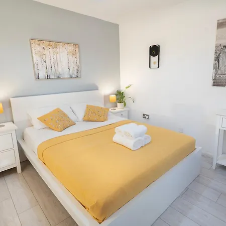 Вилла Entire 4-Bed House & Parking, Steps From Icc & Utilita Arena Birmingham & Broad Street Экстерьер фото