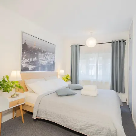 Вилла Entire 4-Bed House & Parking, Steps From Icc & Utilita Arena Birmingham & Broad Street Экстерьер фото
