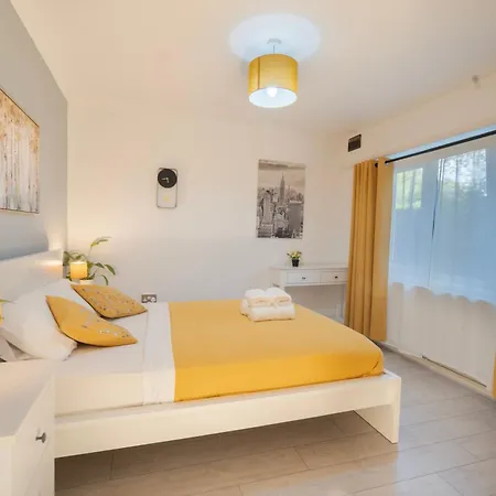 Вилла Entire 4-Bed House & Parking, Steps From Icc & Utilita Arena Birmingham & Broad Street Экстерьер фото